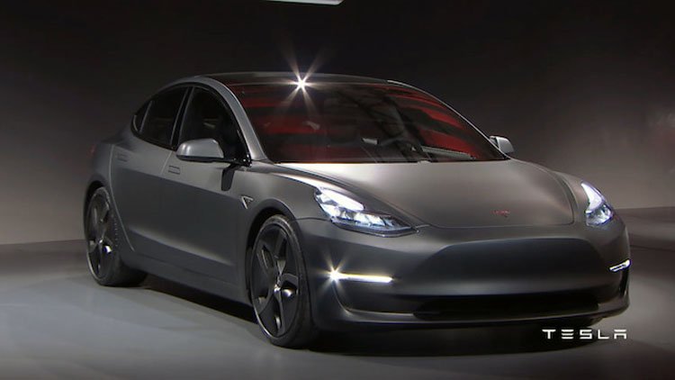 Model 3     Tesla  $35 000