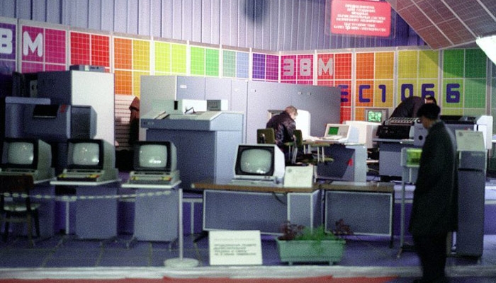 Текстовые процессоры в одном из павильонов на Выставке Достижений Народного Хозяйства