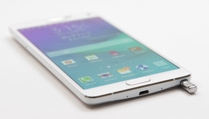 Слухи: Galaxy Note 6 может иметь дисплей 5,8 ", 6 Гб оперативной памяти и 12 Мп камеру