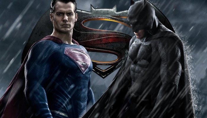 «Бэтмен против Супермена: На заре справедливости» - фильм от создателя «300 спартанцев» Зака Снайдера