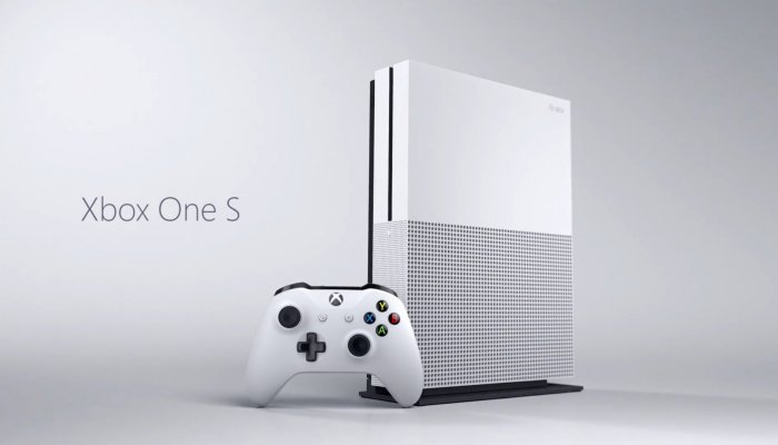 Старт продаж Xbox One Slim начнется в октябре